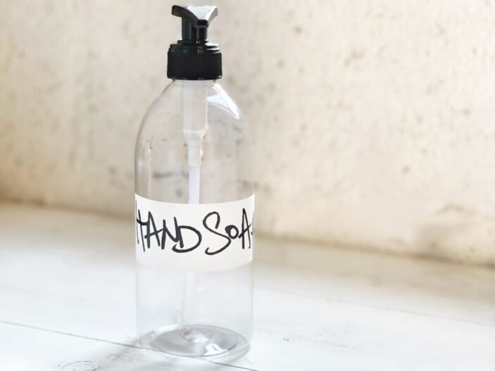 handsoap white פלסטיק שקוף